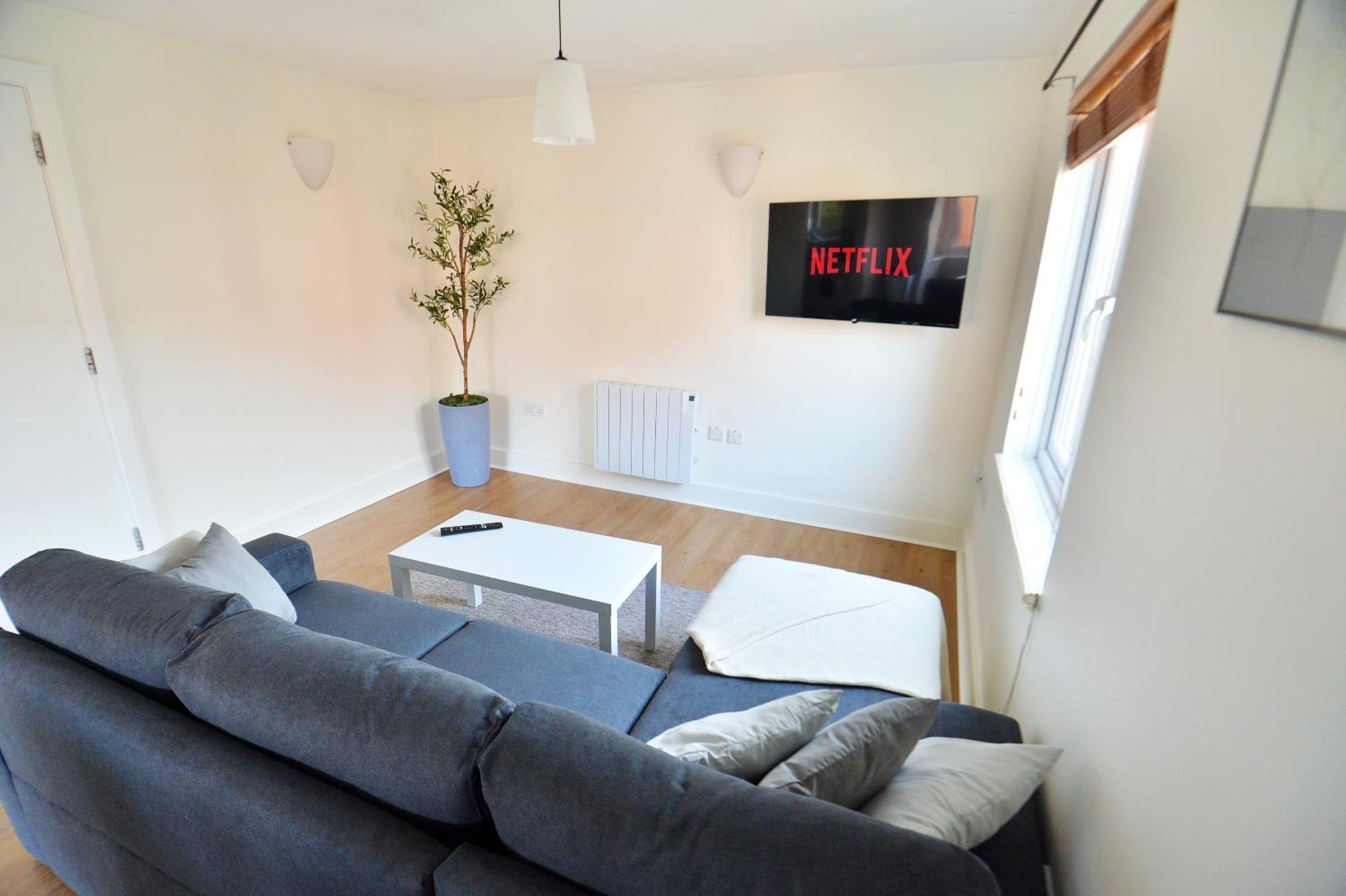 Stylish 2Br Flat - 2 Free Parking Spaces - Near Lgw Airport Crawley  Luaran gambar