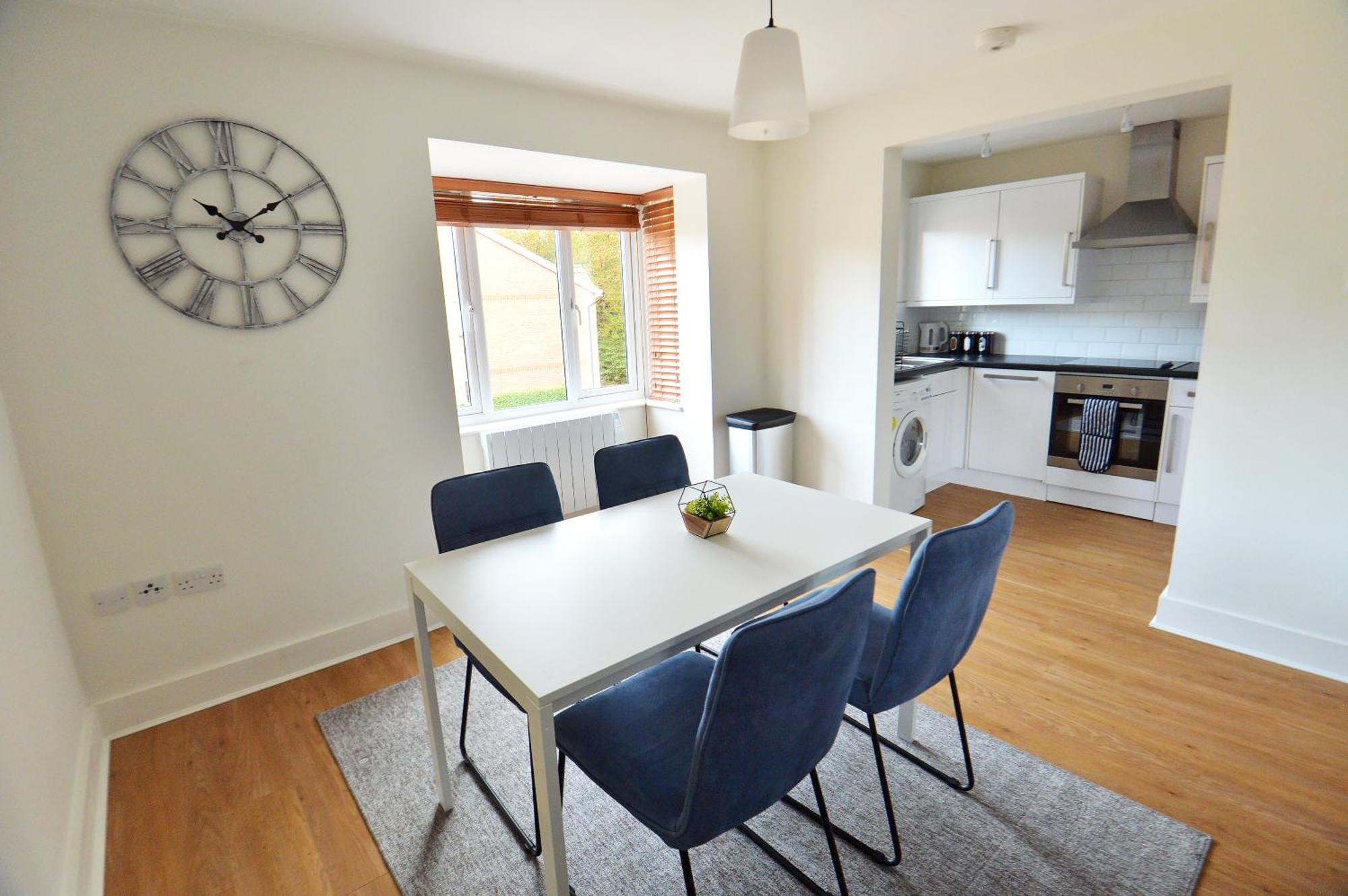 Stylish 2Br Flat - 2 Free Parking Spaces - Near Lgw Airport Crawley  Luaran gambar