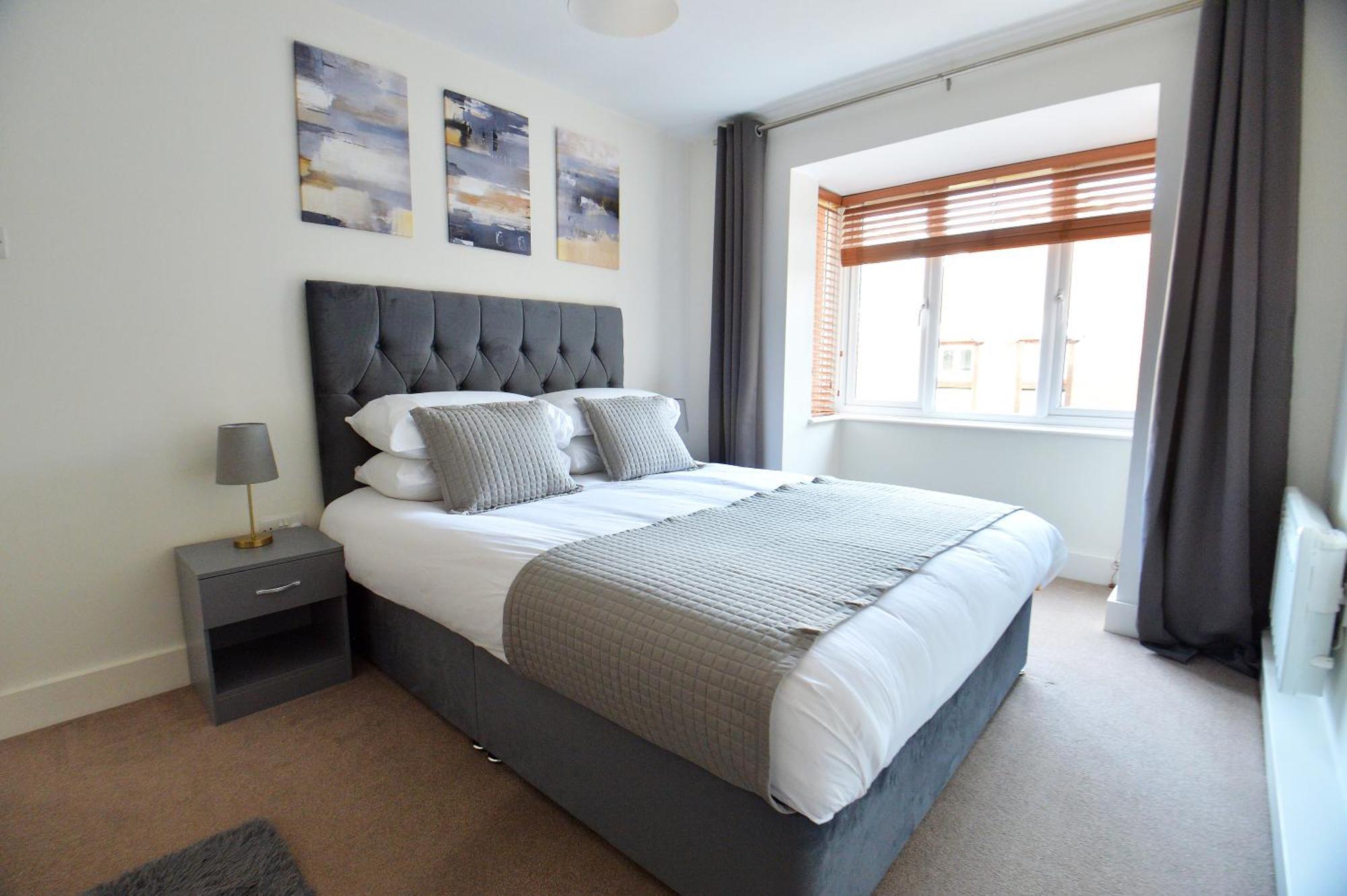 Stylish 2Br Flat - 2 Free Parking Spaces - Near Lgw Airport Crawley  Luaran gambar